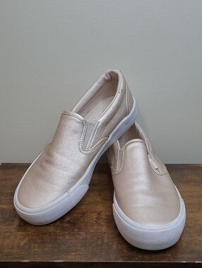 Lugz Slip-On Soft Gold Sneakers size 8